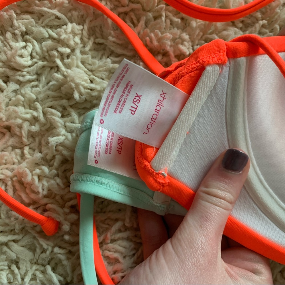 Bikini - Picture 4 of 4